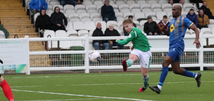 Dockerty makes it 2 on the stroke of Half Time
